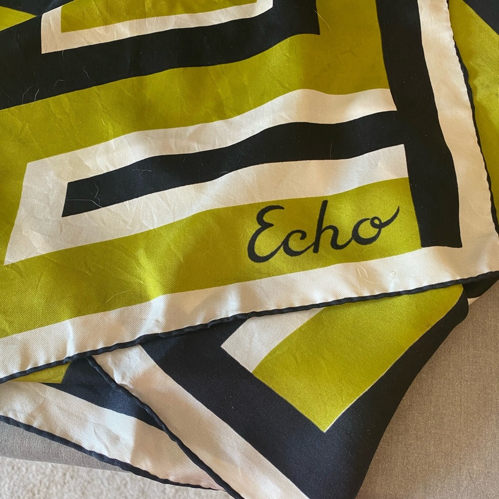 Vintage Echo scarf